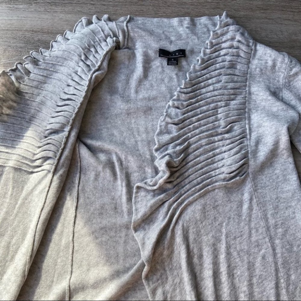 Line Ruched Front Ruffles Cash Cardigan - Picture 10 of 14
